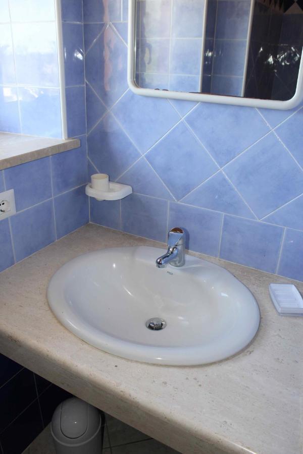 Su Petrosu Aparthotel Orosei Εξωτερικό φωτογραφία