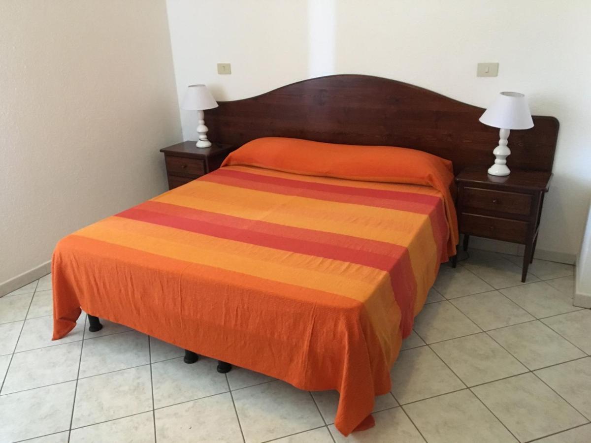 Su Petrosu Aparthotel Orosei Εξωτερικό φωτογραφία
